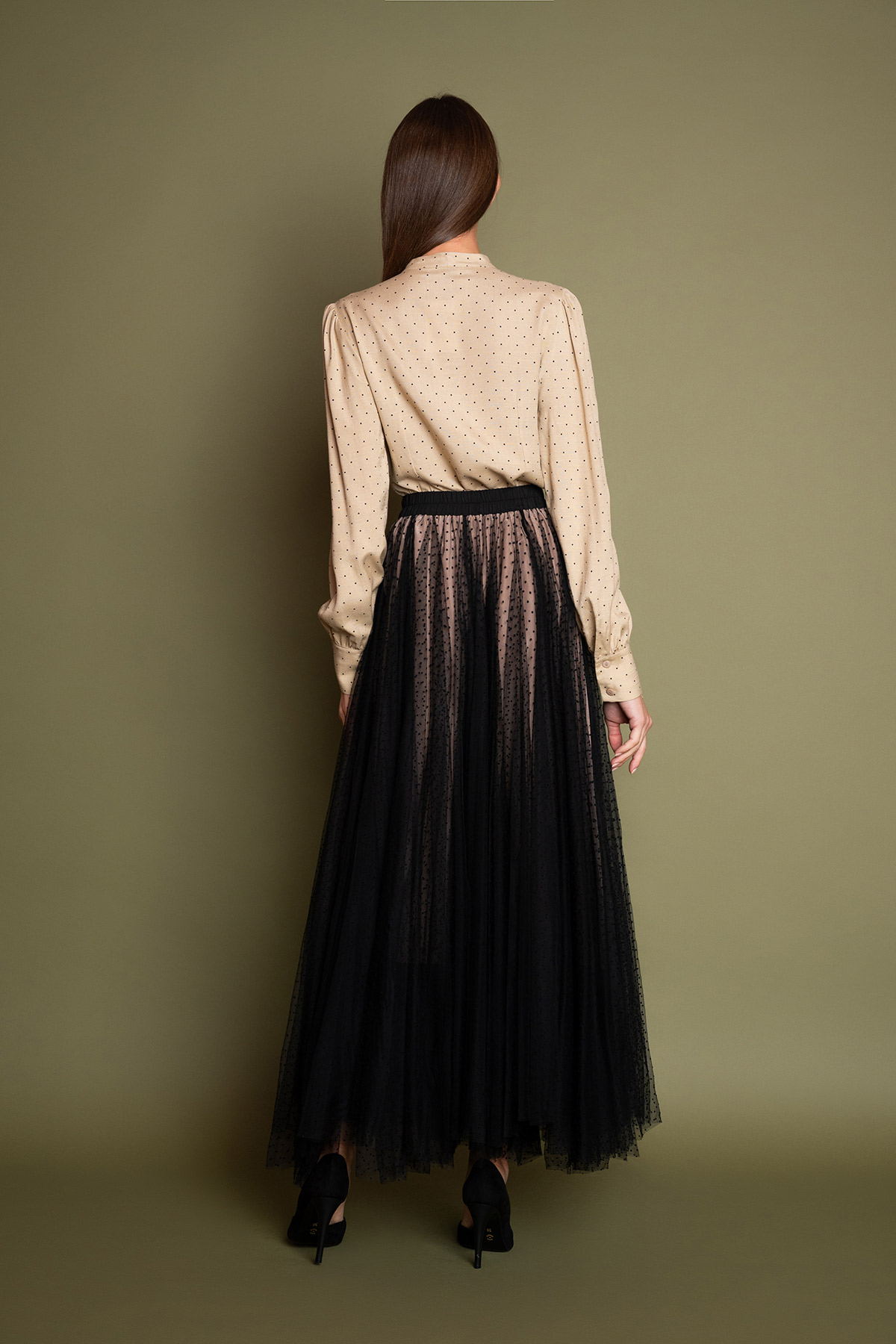 nude-poua-toulini-fousta-3 Midi φούστα από μαλακό τούλι σε μπορντό χρώμα, με μαύρα πουά, με φόδρα εσωτερικά και ελαστική μέση με κορδελάκι. Υπέροχη ρομαντική αέρινη φούστα για εντυπωσιακό chic look.